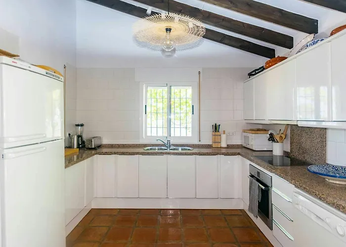 度假居 Andalusian House With Pool Near